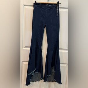 Judy Blue Aria Super Flare High Rise 1/25 Jean Raw Hem Stretch Super Bell Bottom